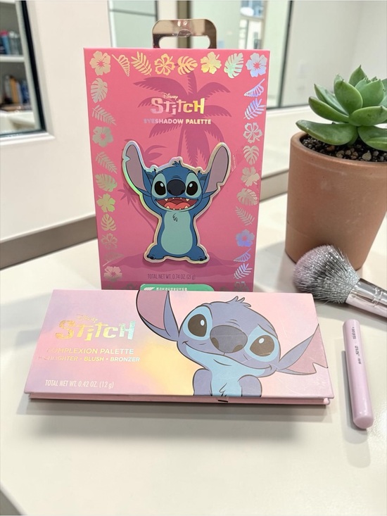 Disney Accessories - Disney Stitch Pink Collectible Gift Set